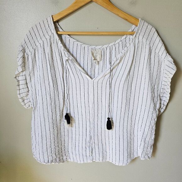 EUC JOIE PIN STRIPED SPLIT V NECK TASSEL ACCENT LOOSE FIT TOP SIZE L - Picture 1 of 15